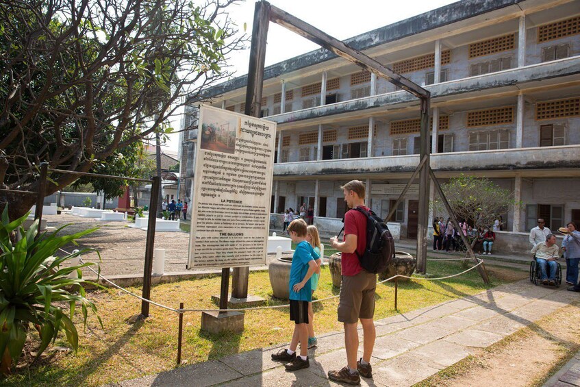 Phnom Penh Cultural and Historical Highlights