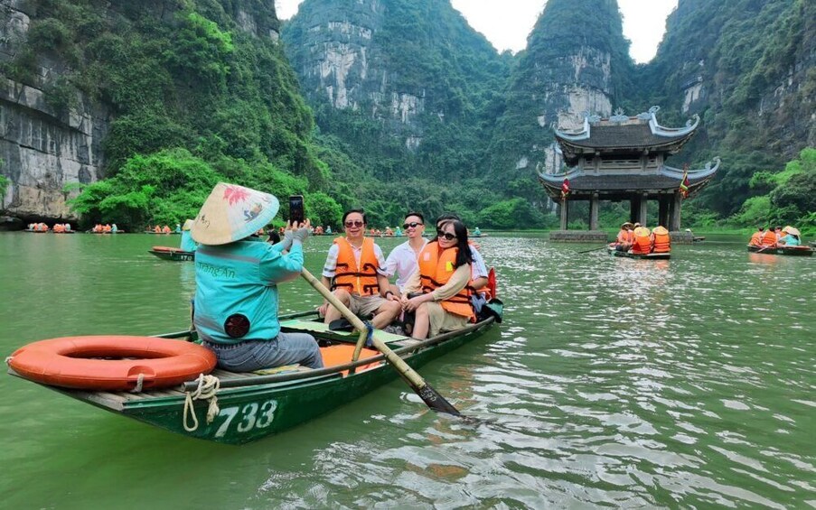 Ninh Binh Day Tour: Hoa Lu, Trang An & Mua Cave 3