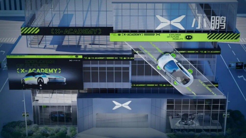 Ein futuristisches Gebäude mit Beschilderung für 'X-Academy' und einem Auto auf einer Auffahrt. 5