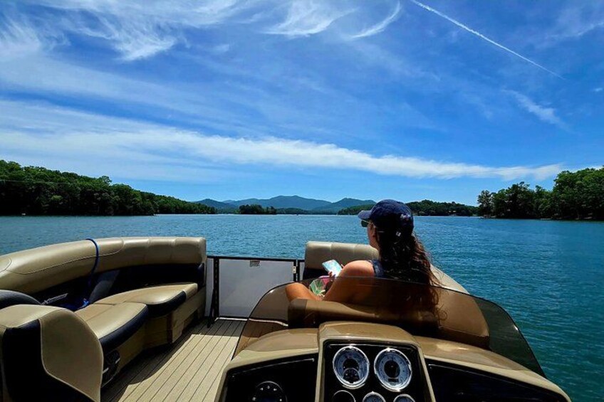 Private Boat Cruise in Lake Chatuge 4