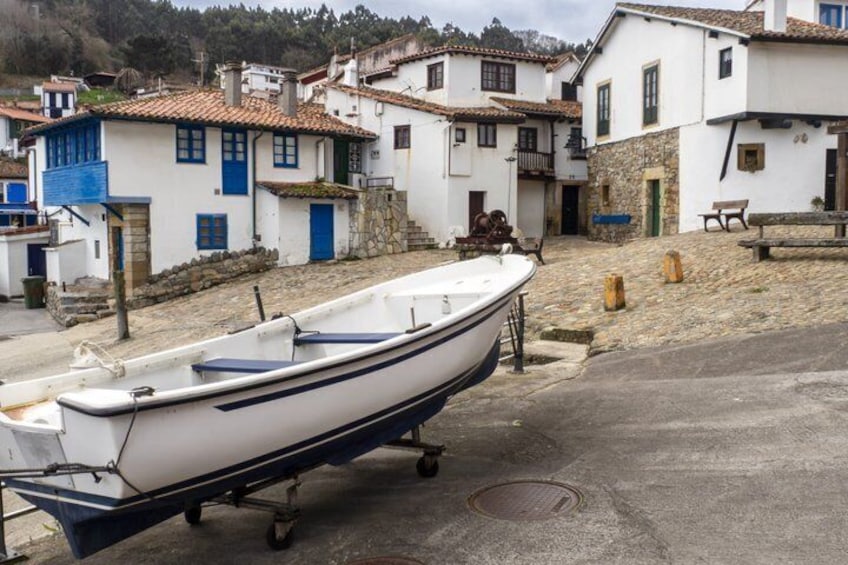 From Oviedo and Gijón Lagos de Covadonga Lastres and Tazones 4