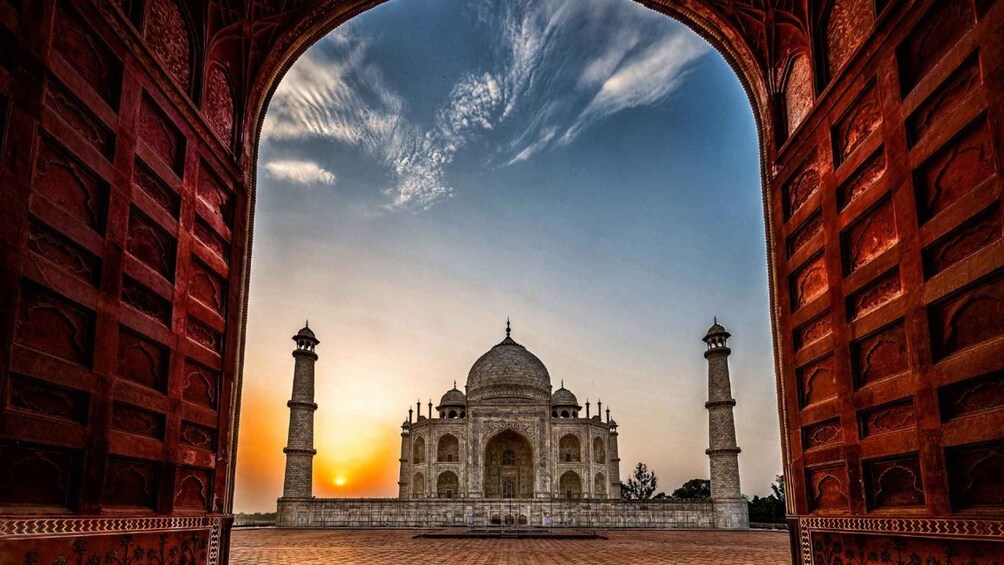 The Taj Mahal with a clear sky and a sunset. 5