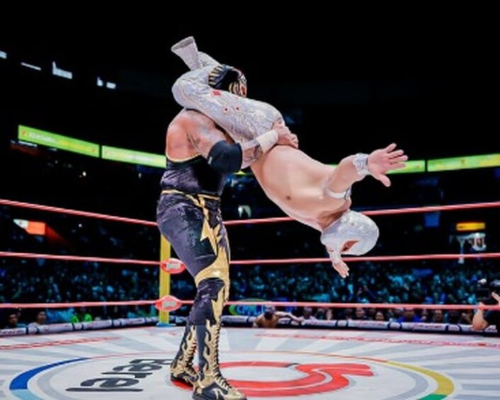 Mexico City: Lucha Libre and Mexican Mask with Hotel Pick-up 1