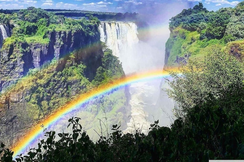 Victoria Falls(cataract )Guided Tour in Spanish, Zim side 1