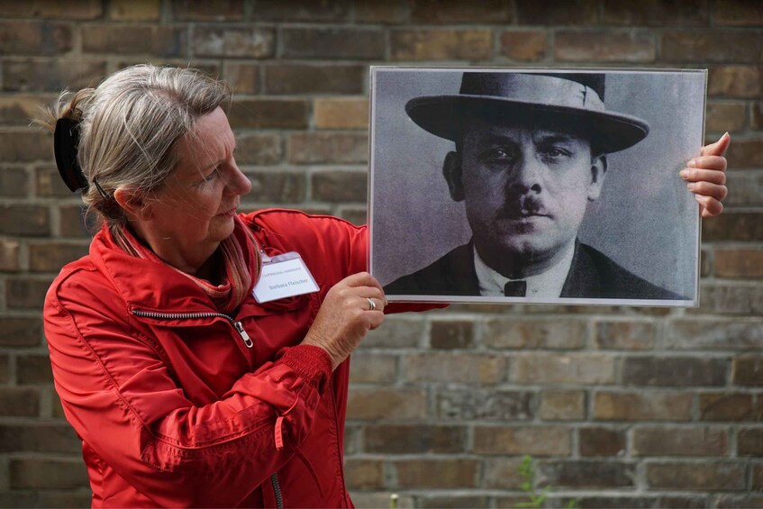 Hannover: Exciting Walking Tour through the Criminal Past 1