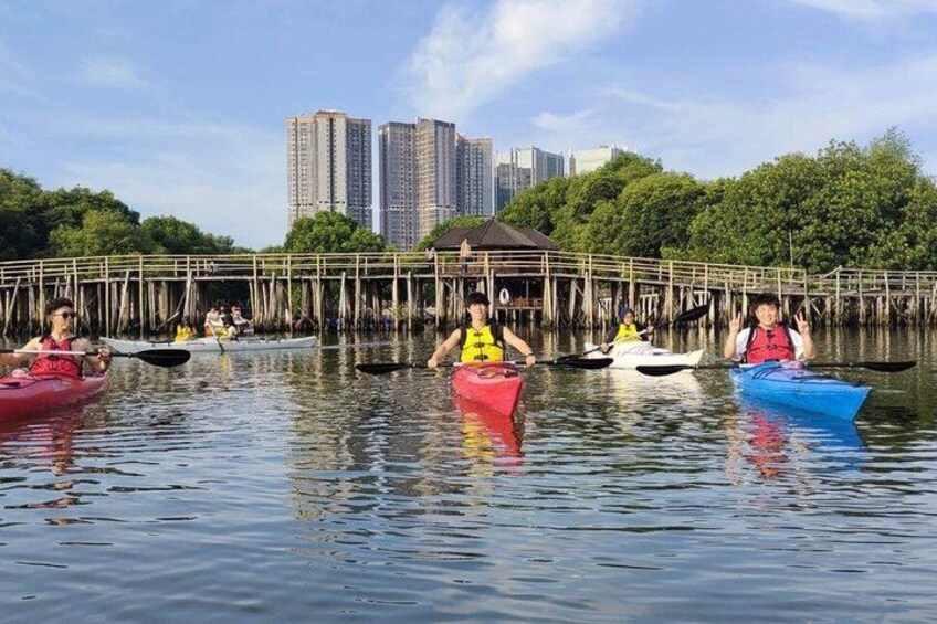 Experience The Jakarta Canoeing Mangrove 1