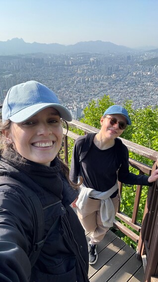 Picture 7 for Activity Seoul: Local Hike & Dine 4
