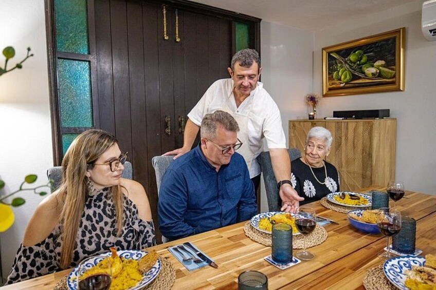 Puerto Rican Seafood Paella Experience 3