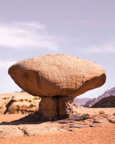 Picture 5 for Activity Wadi Rum: 4x4 Sunset Tour with Stargazing and Tea 2