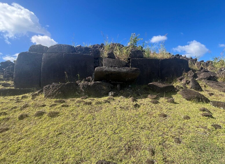 Picture 9 for Activity Adventures in Rapa Nui: High-Quality Sightseeing Tours with Easter Island Your Tour. 5