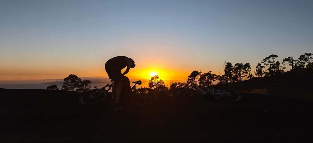 Picture 21 for Activity Tenerife: Teide Sunset E‑Bike Adventure 3