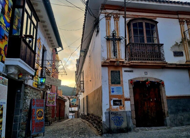 Picture 9 for Activity Cultural La Paz: Cemetery, Historic Center, and Cable Car 2