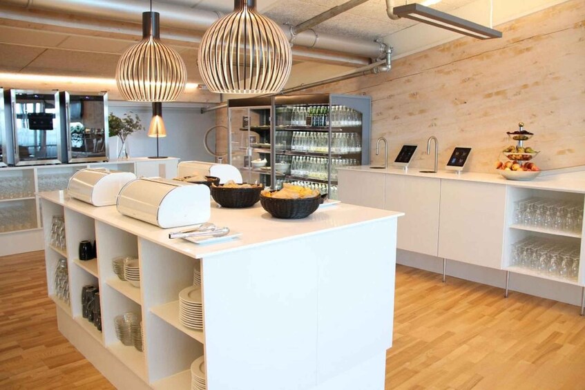 Picture 2 for Activity AAL Aalborg Airport Lounge Access 2