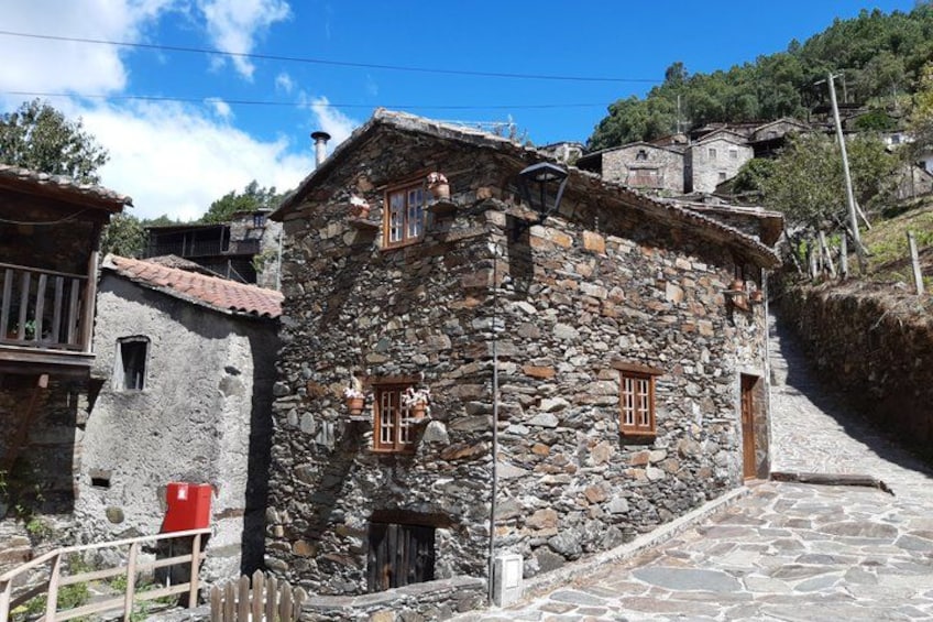 One Way Porto to Lisbon via Schist Villages with Hiking Option 5