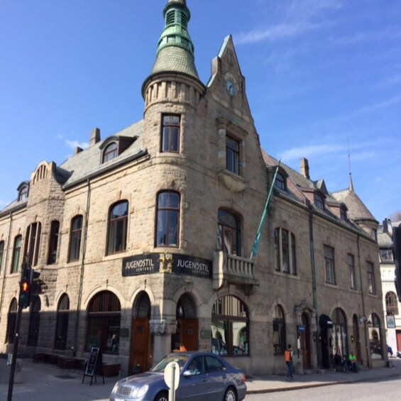 Picture 1 for Activity Ålesund: City Highlights Tour with Aksla Viewpoint 3