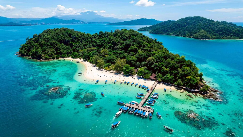 Kota Kinabalu: Guided Snorkeling Tour with Lunch + Icecream 1