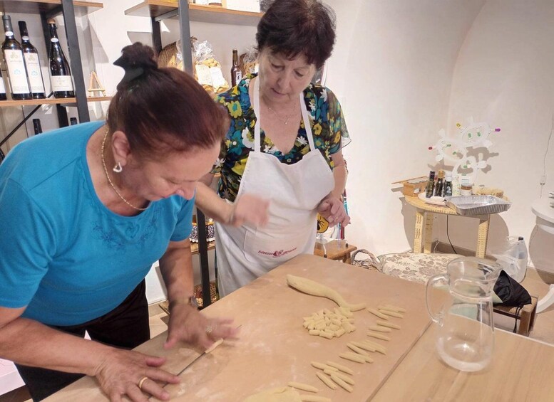 Picture 1 for Activity Orecchiette workshop, made strictly by hand 4