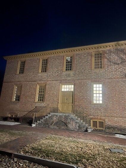 Picture 4 for Activity Williamsburg: Dead of Night Tour with Paranormal Equipment 3