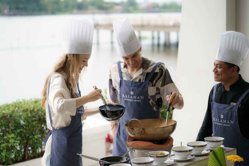 Thai Cooking Class - Kalanan Riverside Resort 1