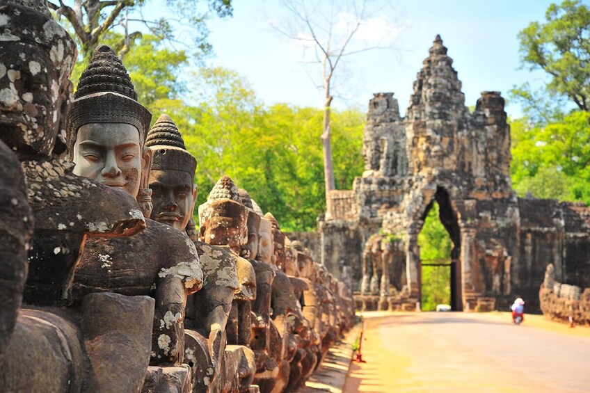 Roluos Complex and Tonle Sap Full Day Tour
