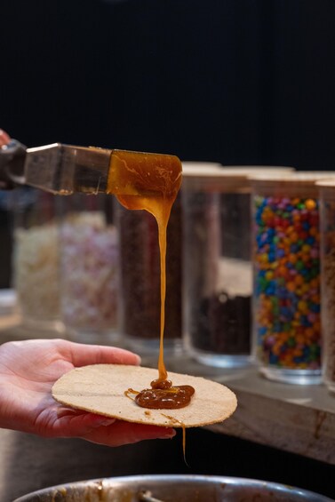 Alkmaar: Stroopwafel Workshop with Tasting and Certificate 1