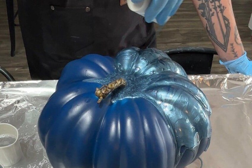Fall Pumpkin Pouring Workshop 4