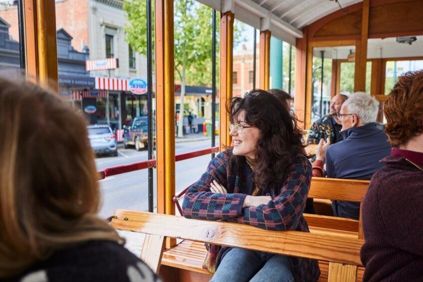 Explore Bendigo by Vintage Talking Tram 3