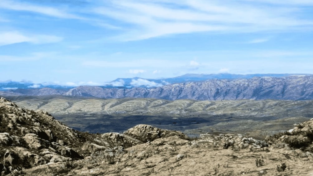 Picture 1 for Activity Sucre: Sunrise, the Crater de Maragua and old Cave Paintings 5