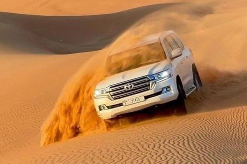 Dubai Red Dunes Safari Quad Camel BBQ 1