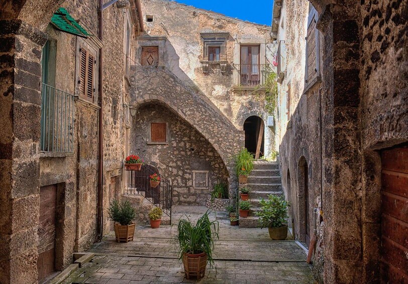 Picture 4 for Activity Visit to the famous villages of Abruzzo: Santo Stefano di Sessanio and Rocca Calascio 4