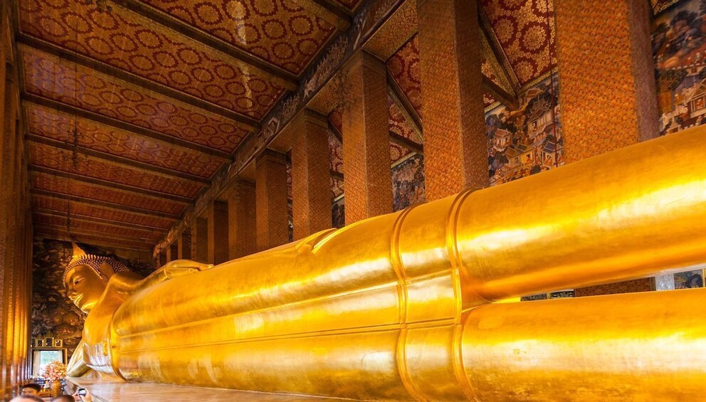 Grand Palace, Emerald Buddha & Reclining Buddha Private Tour