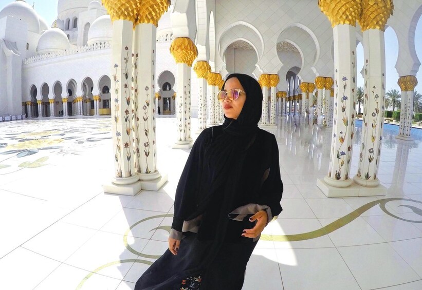 Woman at a mosque in Abu Dhabi