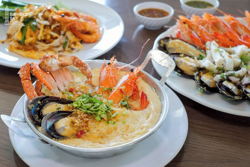 Baiyoke Sky Hotel Dining & Observation Deck – Bangkok’s Iconic Experience 4