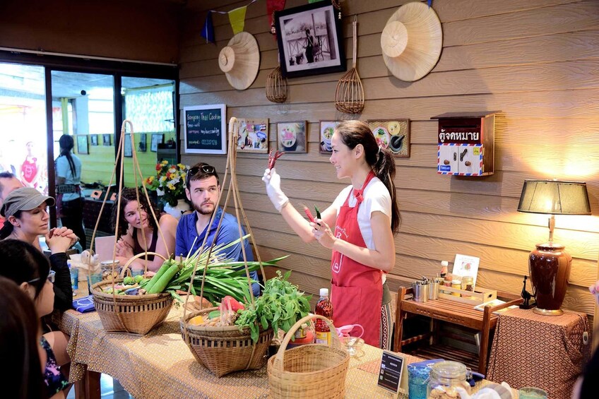 Group at the Sompong Thai Cooking School in Bangkok