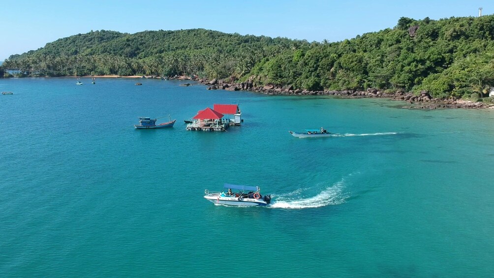 Snorkeling and Fishing at 2 islands in Southern Phu Quoc