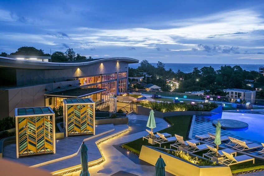 Twilight Stylish Sky Set Dinner - The SIS Kata Resort 