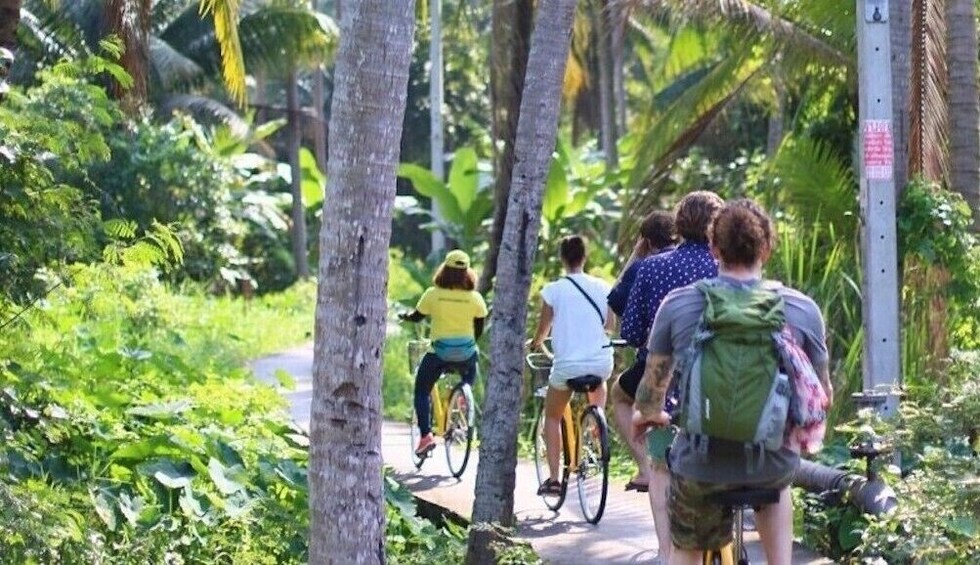 Bangkok 5 hour Bicycle/Boat Tour 