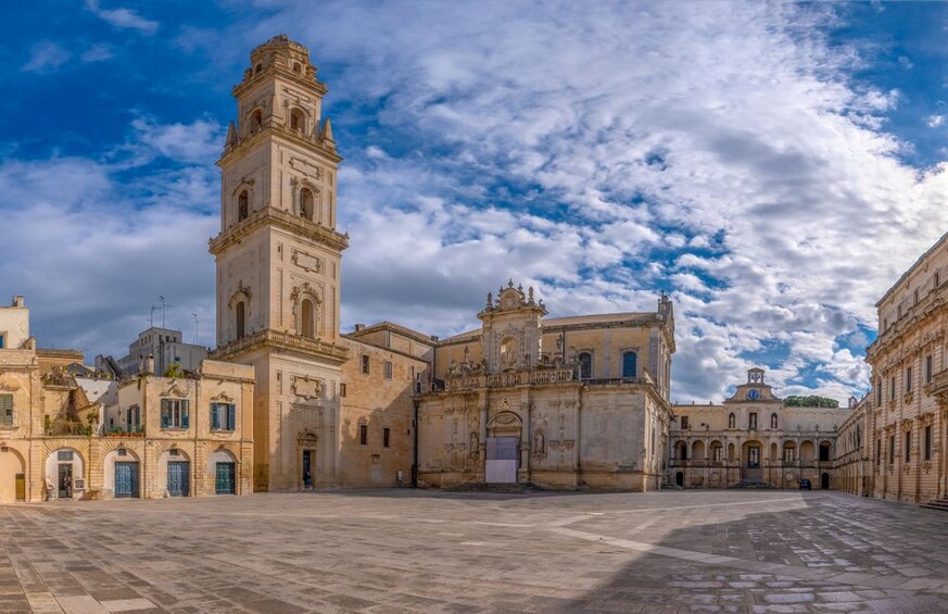 Lecce Cathedral and plaza on cloudy day