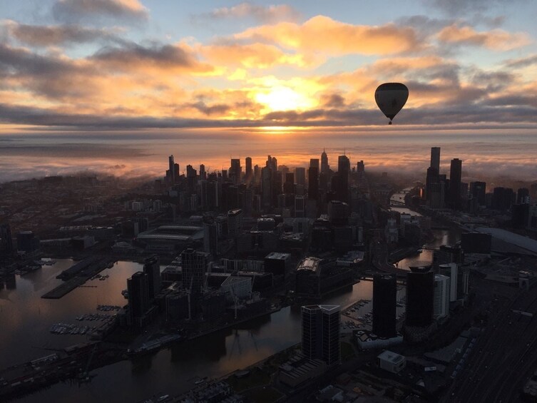 Balloon Flights Over the City of Melbourne