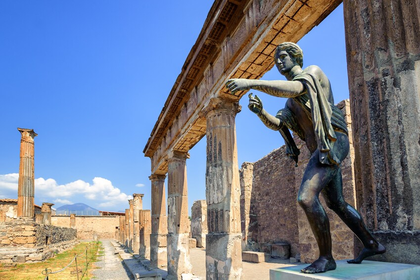 Day Trip to Pompeii from Naples 5