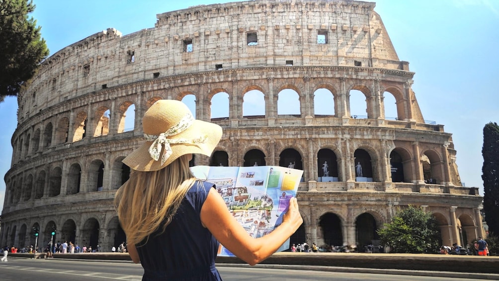 Rome: Colosseum Access with Official AI App & Arena Option 3