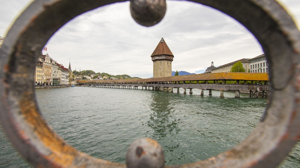 Discover Lucerne in 60 minutes with a Local 1