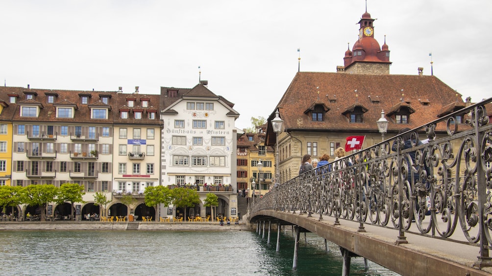 Historical Walk through Lucerne with a Local 2