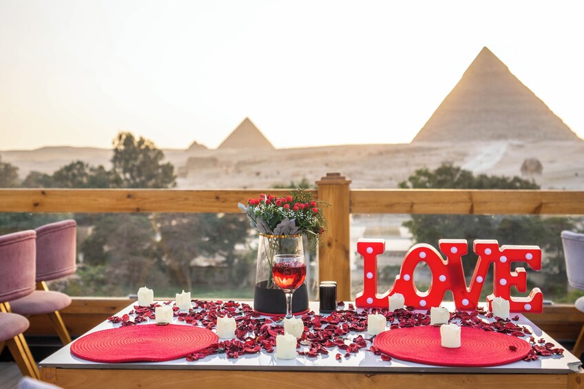 Private Lunch With Pyramids View at Great Pyramid Inn