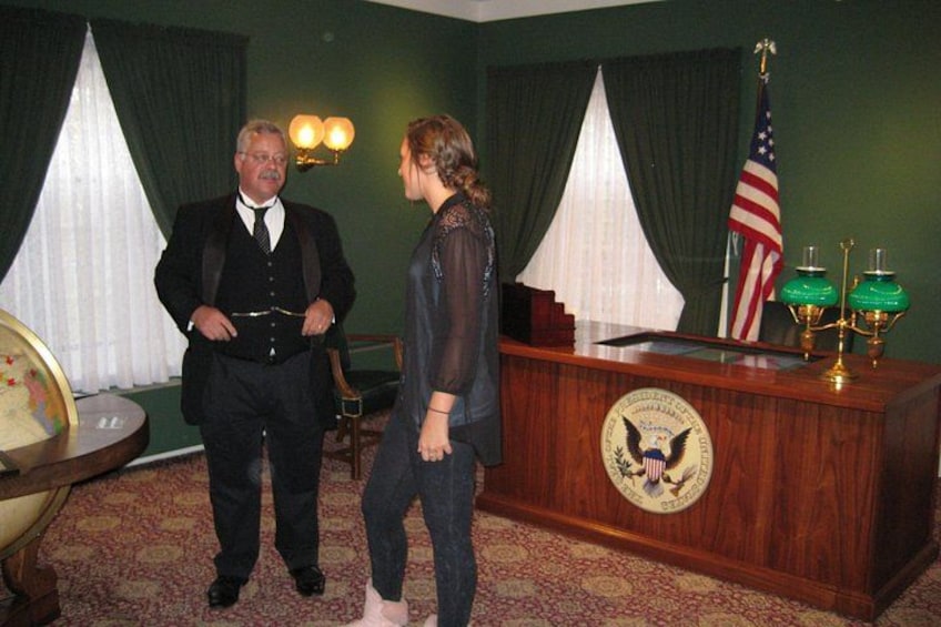 You never know who you might meet at the TR Inaugural Site. 2