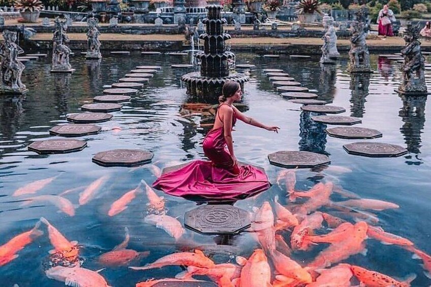 East Bali Tour: Gate of Heaven, Water Palace, Sleeping Gajah 3