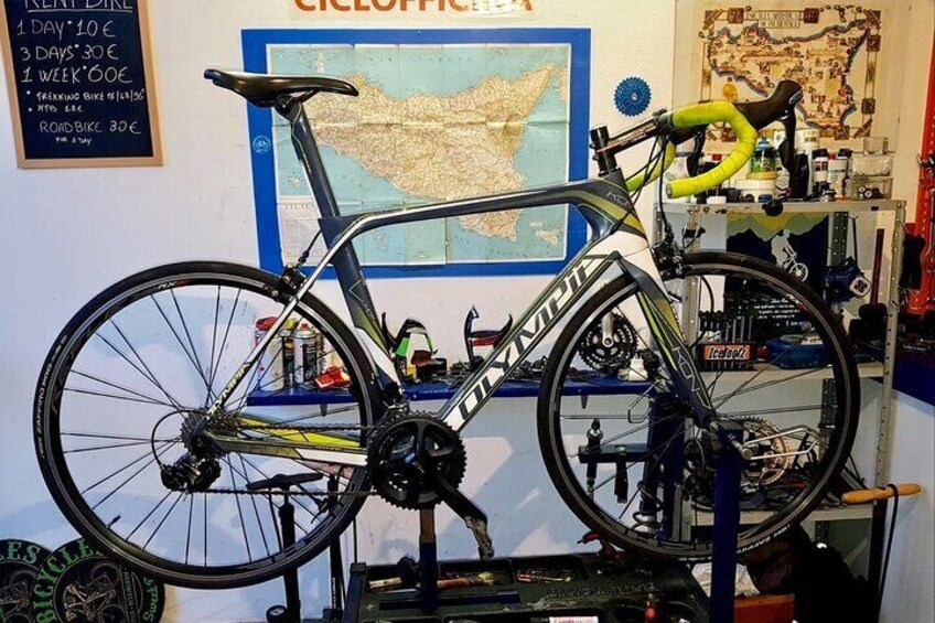 Rent a Carbon or Aluminum Road Bike in Sicily