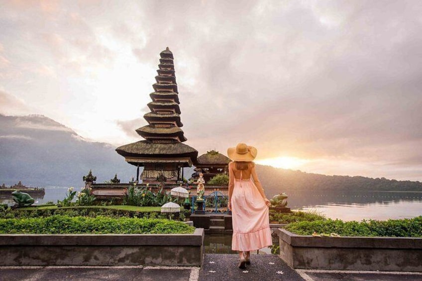 Tanah Lot and North Bali Tour: Scenic Journey 2