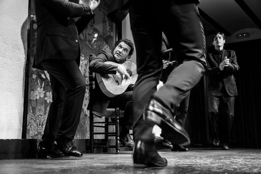 Flamenco Show with Drink in Seville 1