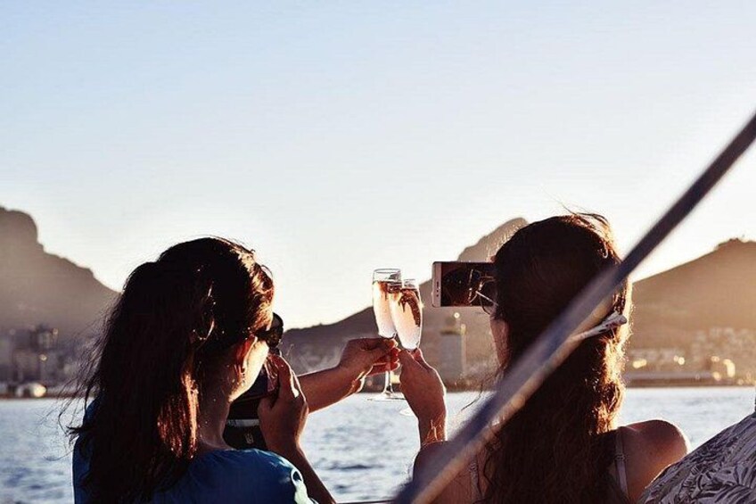Sunset Champagne Cruise from Cape Town 5